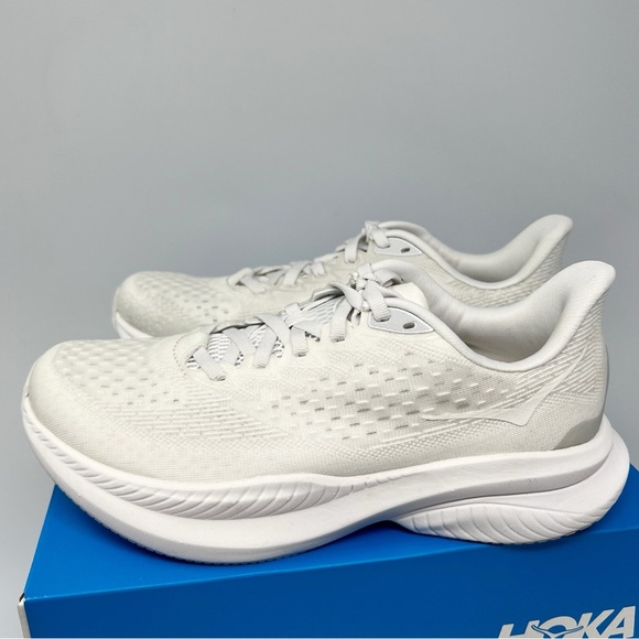 Hoka One One Shoes - Hoka Mach 6 Running Shoe (flaw)
Size 7:5